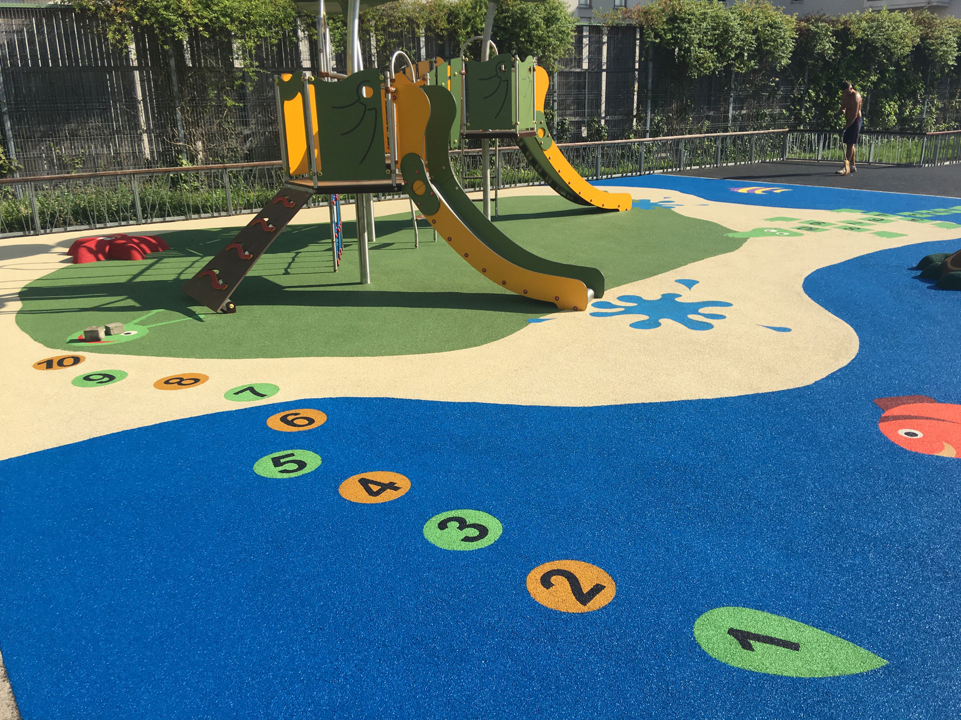 AIRE JEUX ECOLE MATERNELLE SOL SOUPLE 5 | Vivaparc Aménagements d’aires de jeux près de Strasbourg et Mulhouse en Alsace Obernai 4