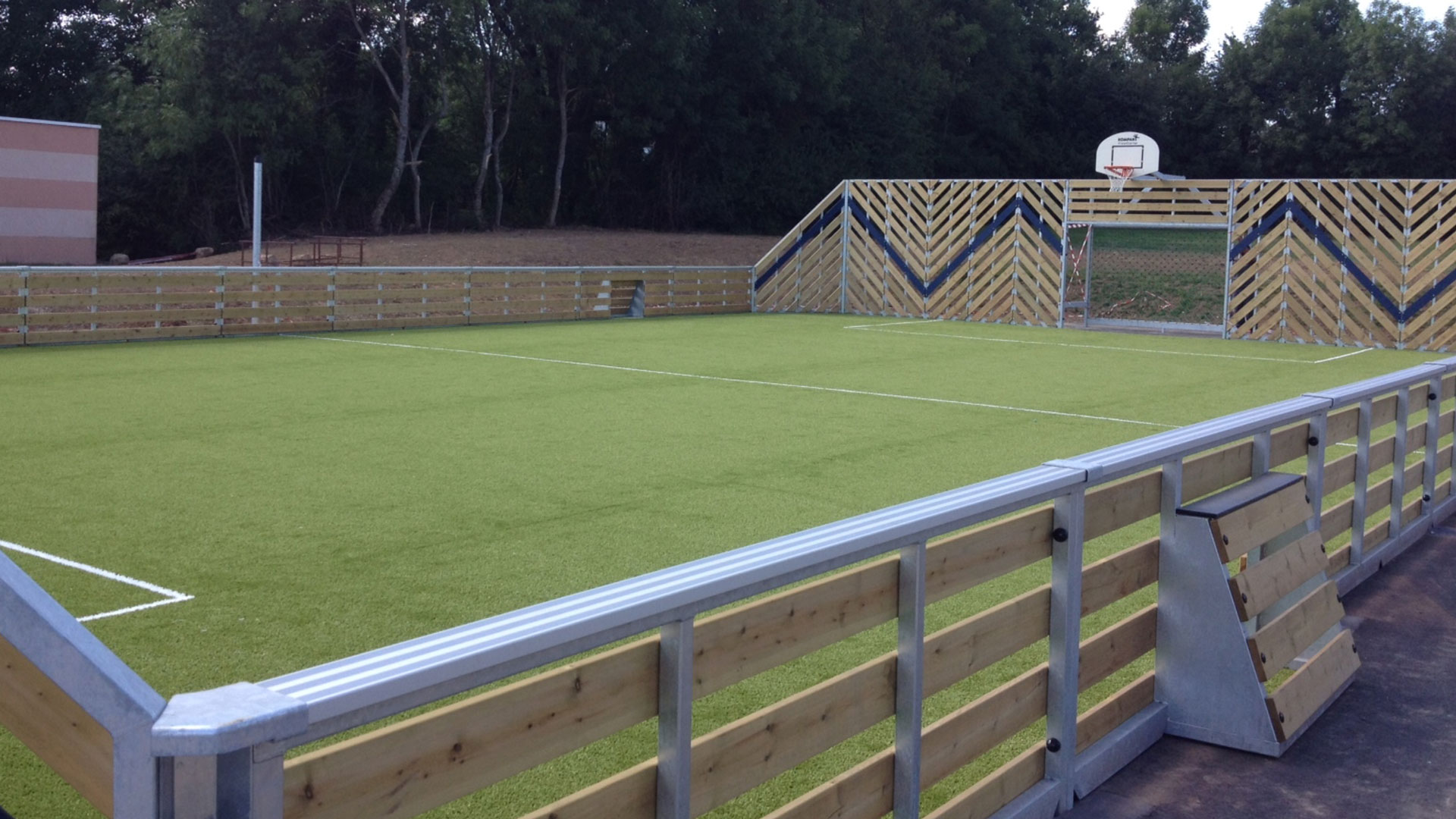 AIRE JEUX TERRAIN MULTISPORTS 2 | Vivaparc Aménagements d’aires de jeux près de Strasbourg et Mulhouse en Alsace Illkirch-Graffenstaden 1